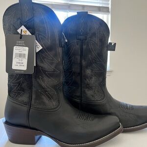 Cody James leather cowboy boots.